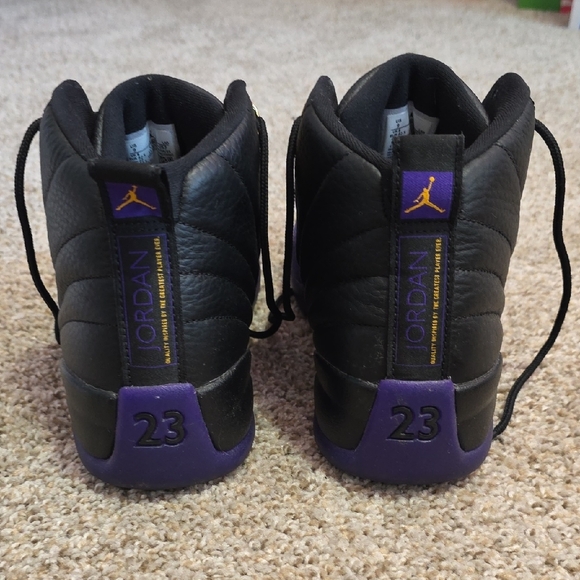 Jordan Black and Purple Sneakers - Picture 4 of 4